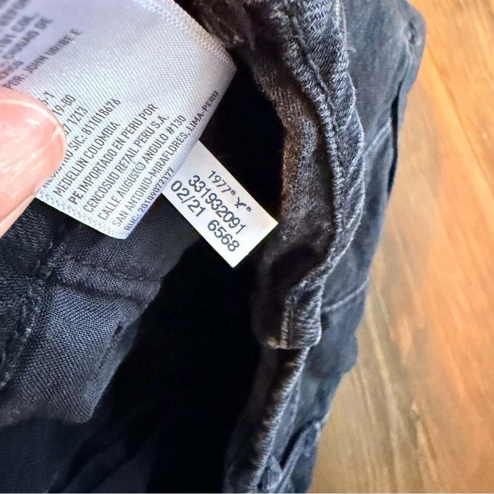 American Eagle Outfitters Black High-Waist Paperbag Shorts